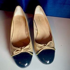 Tahari block heel low pump